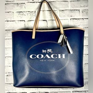 COACH METRO Horse & Carriage Navy Blue Saffino Leather Tote Handbag